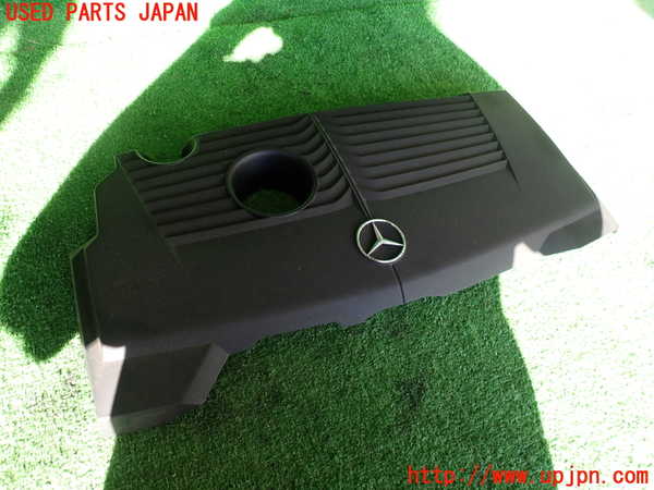 2UPJ-31662160]ベンツ B180(246242)(246)エンジンアッパーカバー 中古_m0001.jpg