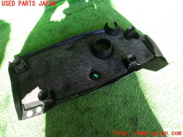 2UPJ-31662160]ベンツ B180(246242)(246)エンジンアッパーカバー 中古_m0002.jpg
