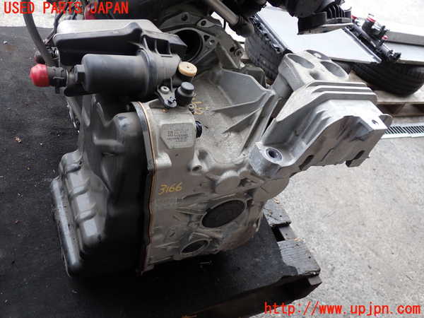 2UPJ-31663010]ベンツ B180(246242)(246)ミッション AT 270 中古_m0001.jpg