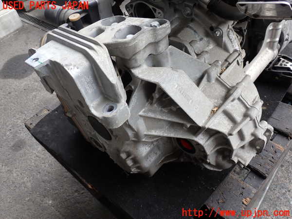 2UPJ-31663010]ベンツ B180(246242)(246)ミッション AT 270 中古_m0002.jpg