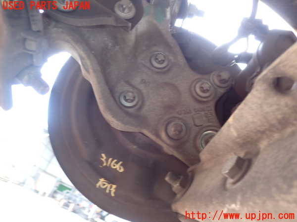 2UPJ-31664300]ベンツ B180(246242)(246)右リアナックルハブ 中古_m0001.jpg
