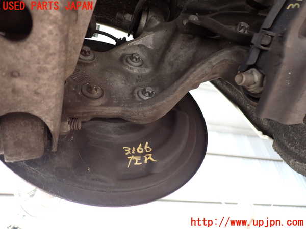 2UPJ-31664305]ベンツ B180(246242)(246)左リアナックルハブ 中古_m0001.jpg