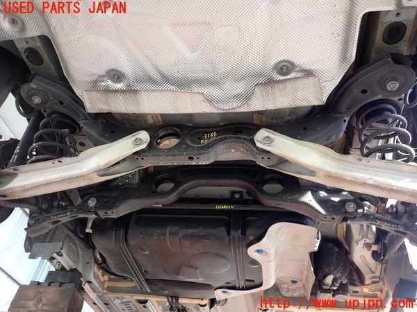 2UPJ-31665295]ベンツ B180(246242)(246)リアメンバー 中古_m0001.jpg