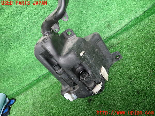 2UPJ-31666791]ベンツ B180(246242)(246)ウォッシャータンク1 中古_m0002.jpg