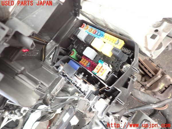 2UPJ-31666742]ベンツ B180(246242)(246)ヒューズボックス2 中古_m0002.jpg