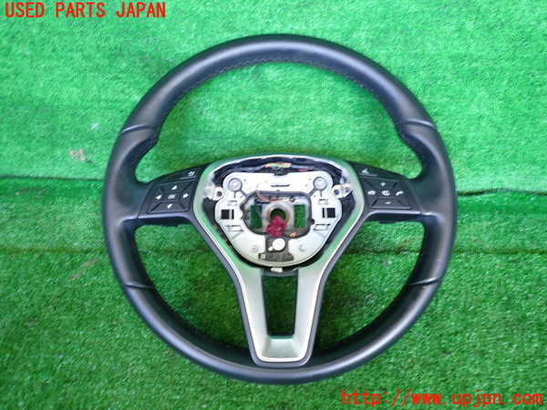 2UPJ-31667855]ベンツ B180(246242)(246)ステアリングホイール 中古_m0001.jpg