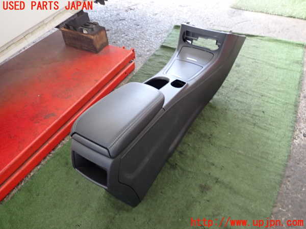 2UPJ-31667540]ベンツ B180(246242)(246)センターコンソール 中古_m0001.jpg