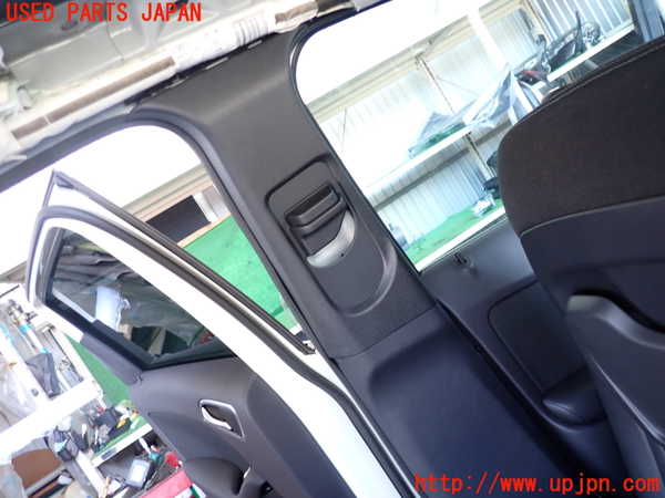 2UPJ-31667670]ベンツ B180(246242)(246)左センターピラートリム 中古_m0002.jpg