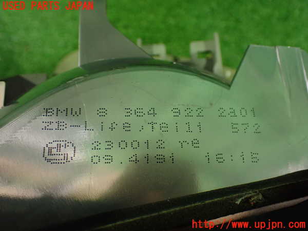 2UPJ-31671530]BMW 320i(AV22)右テールランプ 中古  E46_m0003.jpg