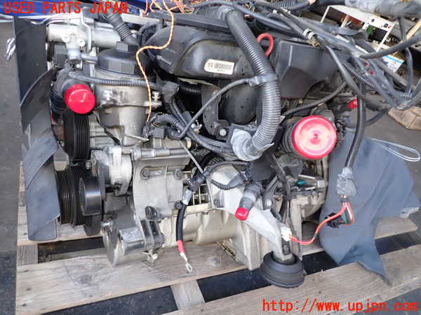 2UPJ-31672010]BMW 320i(AV22)エンジン 22 6S 中古  E46_m0002.jpg