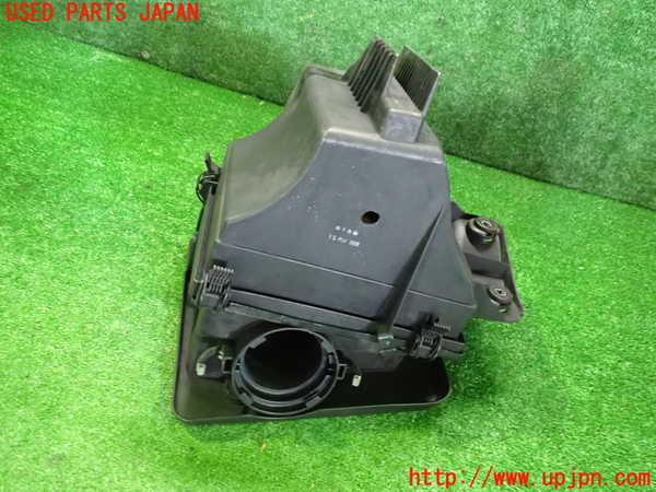 2UPJ-31672560]BMW 320i(AV22)エアクリーナーボックス 中古  E46_m0003.jpg