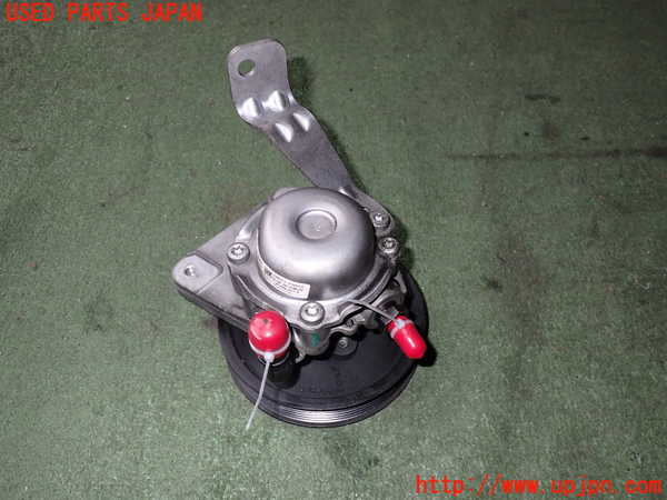 2UPJ-31674250]BMW 320i(AV22)パワステポンプ 中古  E46_m0001.jpg