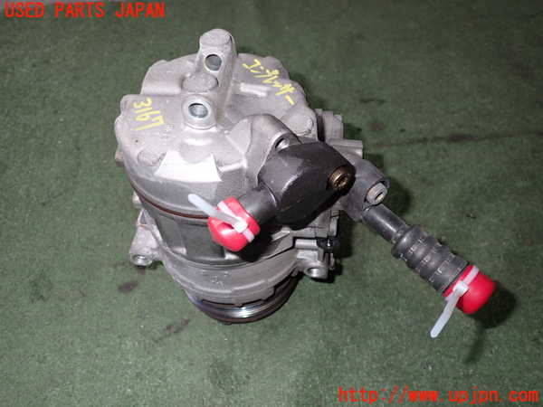 2UPJ-31676025]BMW 320i(AV22)エアコンコンプレッサー 中古  E46_m0001.jpg