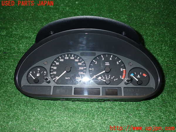 2UPJ-31676170]BMW 320i(AV22)スピードメーター 中古  E46_m0001.jpg