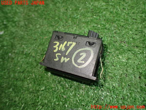 2UPJ-31676307]BMW 320i(AV22)スイッチ2 (ASC) 中古  E46_m0002.jpg