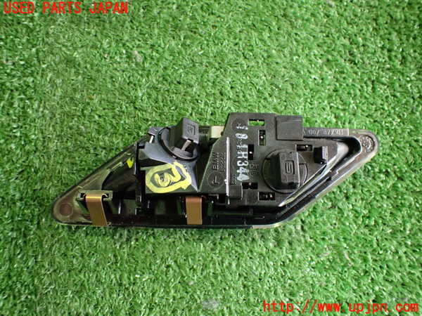 2UPJ-31676413]BMW 320i(AV22)ルームランプ3 (左) 中古  E46_m0002.jpg