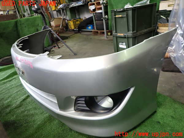 2UPJ-31681010]イプサム(ACM21W)フロントバンパー 中古_m0003.jpg
