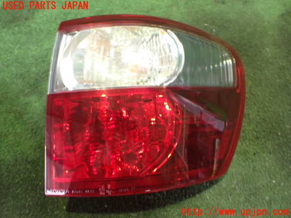 2UPJ-31681530]イプサム(ACM21W)右テールランプ 中古_m0001.jpg