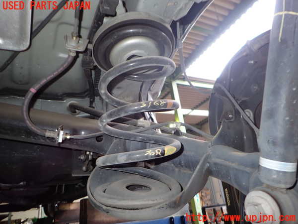 2UPJ-31685100]イプサム(ACM21W)右リアスプリング 中古_m0001.jpg