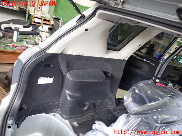 2UPJ-31687680]イプサム(ACM21W)左リアピラートリム 中古_m0001.jpg