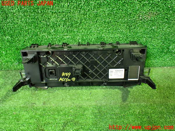 1UPJ-31696066]ヴェルファイアハイブリッド(AYH30W)エアコンスイッチ1 中古_m0002.jpg