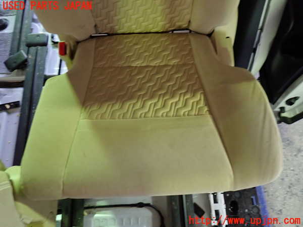 1UPJ-31697175]ヴェルファイアハイブリッド(AYH30W)左2列目シート 中古_m0004.jpg