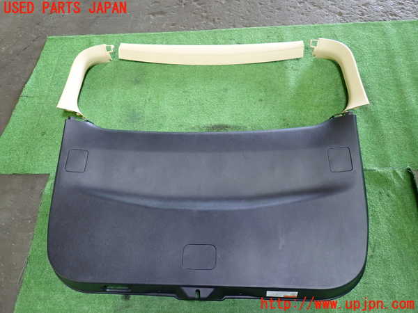 1UPJ-31691578]ヴェルファイアハイブリッド(AYH30W)バックドア内張り 中古_m0001.jpg
