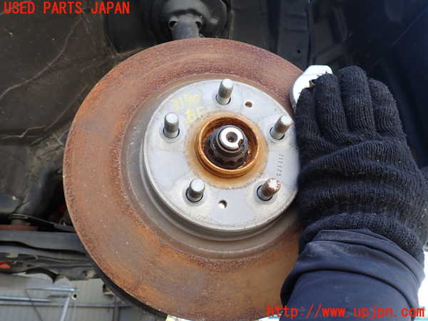 1UPJ-31704290]ライズ(RAIZE) ハイブリッド(A202A)右フロントナックルハブ 中古_m0001.jpg