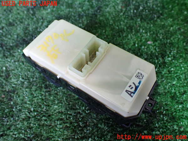 1UPJ-31706240]ライズ(RAIZE) ハイブリッド(A202A)右前パワーウィンドウスイッチ 中古_m0002.jpg