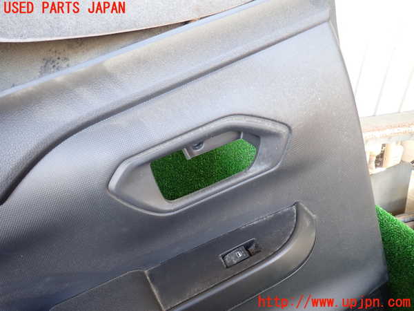 1UPJ-31701324]ライズ(RAIZE) ハイブリッド(A202A)左後ドア内張り 中古_m0002.jpg