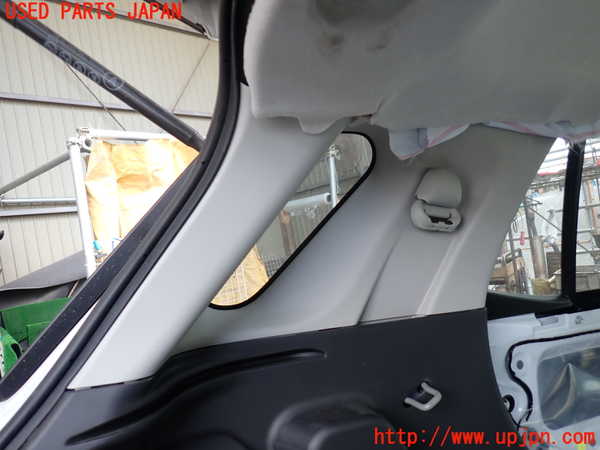 1UPJ-31707680]ライズ(RAIZE) ハイブリッド(A202A)左リアピラートリム 中古_m0001.jpg