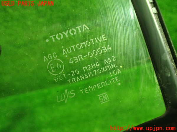 1UPJ-31711202]プリウスPHV(ZVW52)左フロント三角窓ガラス M2H4 中古_m0002.jpg
