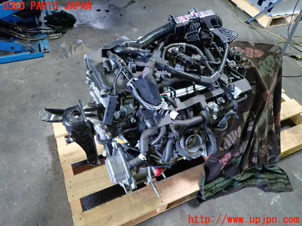 1UPJ-31712010]プリウスPHV(ZVW52)エンジン 2ZR-FXE 中古_m0001.jpg