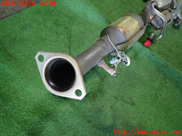 1UPJ-31712661]プリウスPHV(ZVW52)触媒1 中古_m0002.jpg