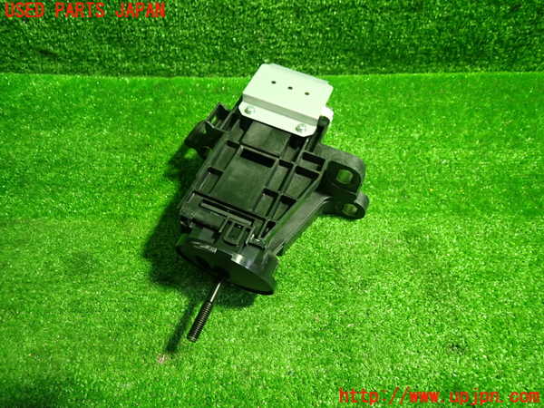 5UPJ-31717555]プリウスPHV(ZVW52)ATシフトレバー 中古_m0002.jpg