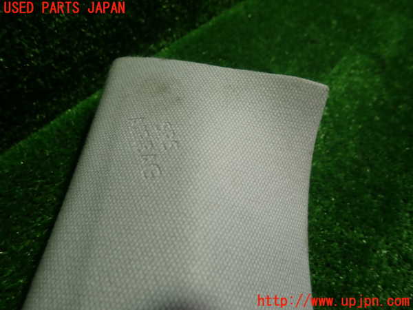 5UPJ-31717660]プリウスPHV(ZVW52)左フロントピラートリム 中古_m0003.jpg