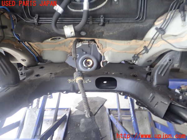 1UPJ-31725285]フィアット・500X(33414)フロントメンバー 中古_m0001.jpg