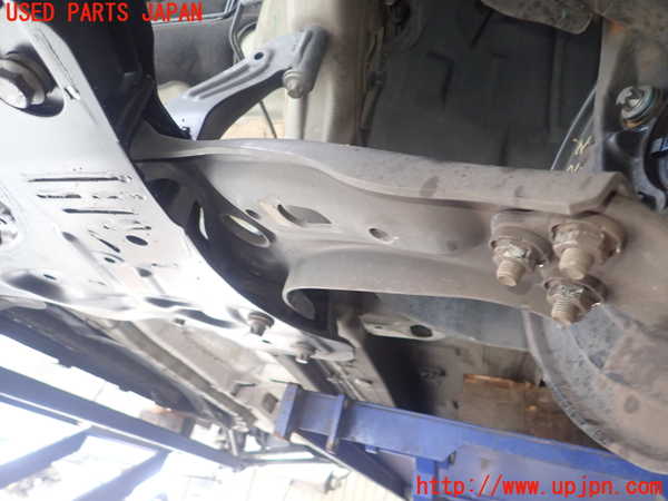 1UPJ-31725186]フィアット・500X(33414)左フロントロアアーム1 中古_m0001.jpg