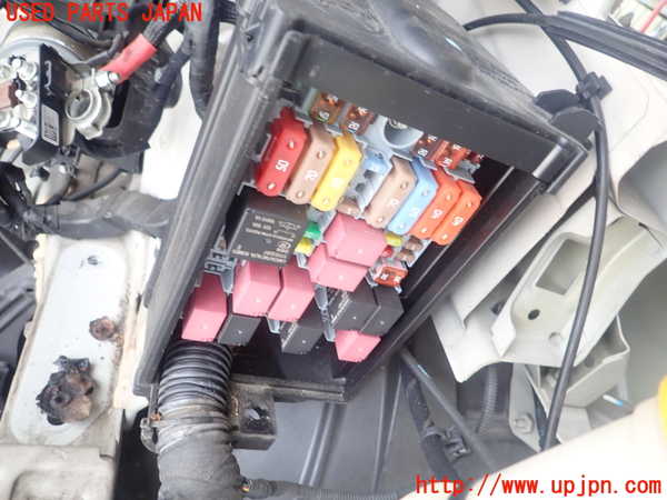 1UPJ-31726741]フィアット・500X(33414)ヒューズボックス1 中古_m0002.jpg