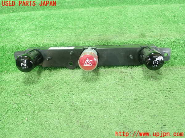 1UPJ-31726290]フィアット・500X(33414)ハザードスイッチ 中古_m0001.jpg