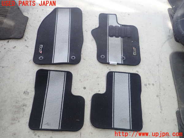 1UPJ-31727800]フィアット・500X(33414)フロアマット 中古_m0001.jpg