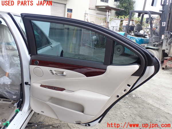 1UPJ-31731290]レクサス・LS600hL(UVF46)右後ドア M814 中古_m0004.jpg