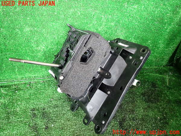 1UPJ-31737555]レクサス・LS600hL(UVF46)ATシフトレバー 中古_m0001.jpg