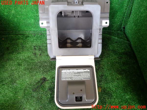 1UPJ-31737841]レクサス・LS600hL(UVF46)小物入れ1 中古_m0002.jpg