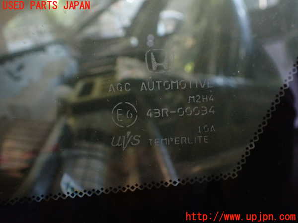 5UPJ-31741202]フィット(Fit) ハイブリッド(e：HEV)(GR6)左フロント三角窓ガラス 中古 AGC M2H4 43R-00034_m0002.jpg
