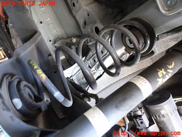 1UPJ-31745100]フィット(Fit) ハイブリッド(e：HEV)(GR6)右リアスプリング 中古_m0001.jpg