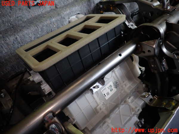 1UPJ-31746081]フィット(Fit) ハイブリッド(e：HEV)(GR6)エバポレーター1 中古_m0001.jpg