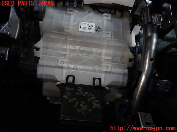 1UPJ-31746081]フィット(Fit) ハイブリッド(e：HEV)(GR6)エバポレーター1 中古_m0002.jpg