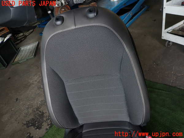 1UPJ-31747035]フィット(Fit) ハイブリッド(e：HEV)(GR6)運転席シート 中古_m0002.jpg