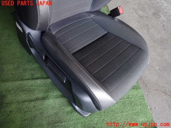 1UPJ-31747035]フィット(Fit) ハイブリッド(e：HEV)(GR6)運転席シート 中古_m0003.jpg